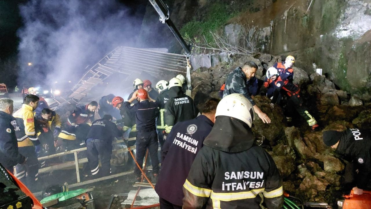 Samsun’da Heyelan: Enkaz Altında Kalanları Kurtarma Çalışması Sürüyor - Sayfa 3