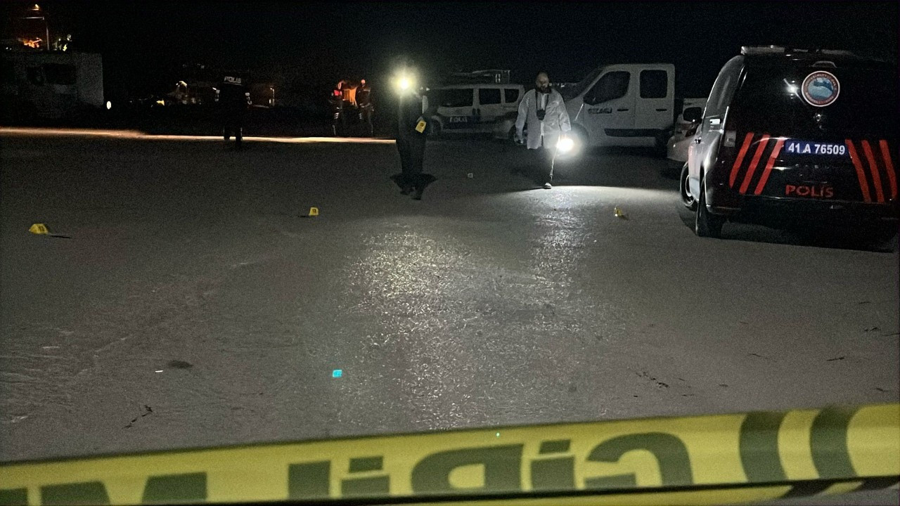 Kocaeli'de Tüfek, Bıçak Ve Sopaların Konuştuğu Kavgada 5 Yaralı