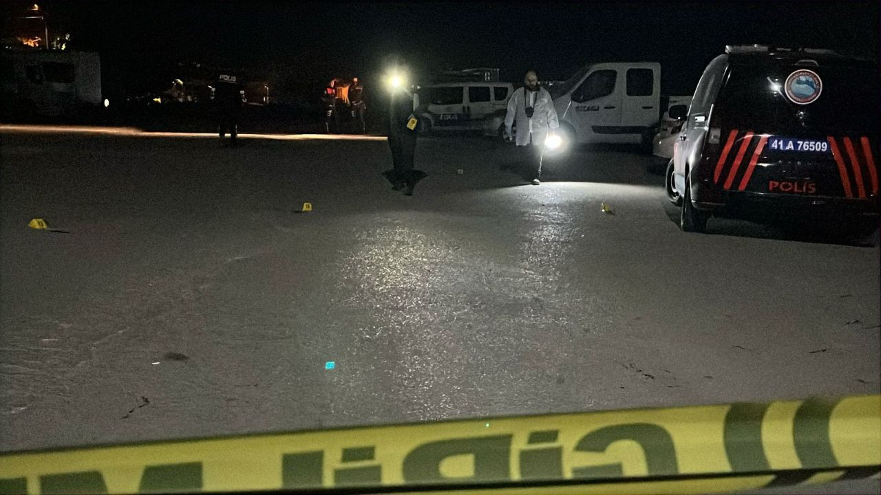 Kocaeli'de Tüfek, Bıçak Ve Sopaların Konuştuğu Kavgada 5 Yaralı - Sayfa 1