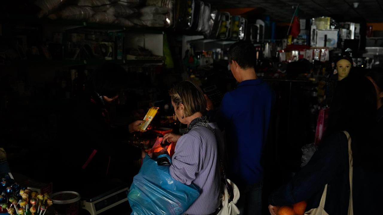 Elektrik Kesintisinin Bedeli Ağır Oldu: İspanya’da Fiyatlar Yüzde 450 Arttı - Sayfa 1