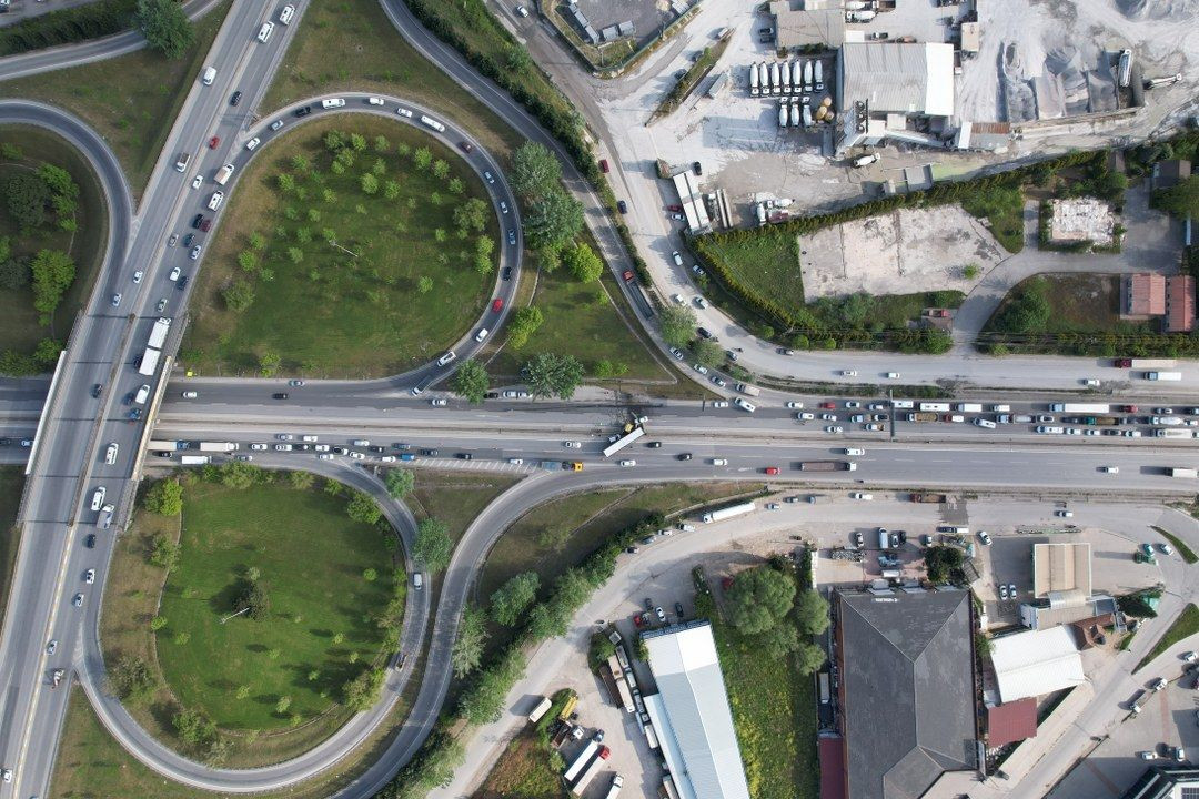 D-100’de TIR Dehşeti: Karşı Şeride Geçti, Zincirleme Kaza Kaçınılmaz Oldu! - Sayfa 2