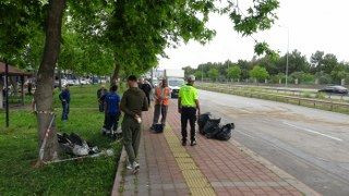 Park Halindeki Kamyonete Çarpan Otomobil Hurdaya Döndü, Genç Sürücüsü Hayatını Kaybetti! - Sayfa 6