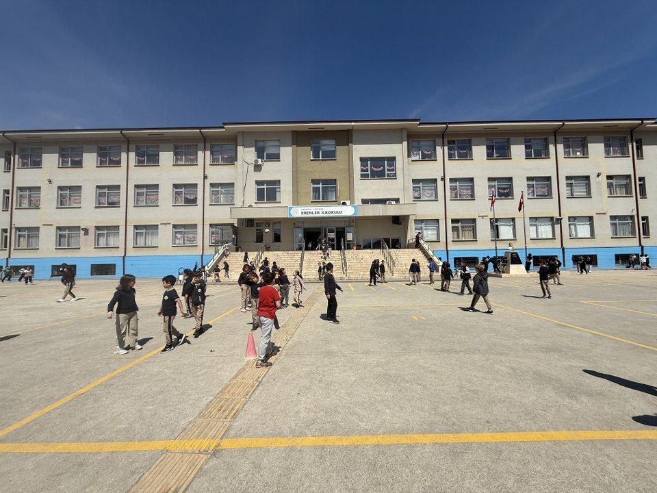 Erenler’den Öğrencilere Büyük Destek: “Kantin Kart” Projesiyle Geleceğe Yatırım! - Sayfa 4
