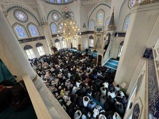 Japonya'da 350 Lise Öğrencisi İslam'ı Öğrenmek İçin Tokyo Camii'ni Ziyaret Etti - Sayfa 4