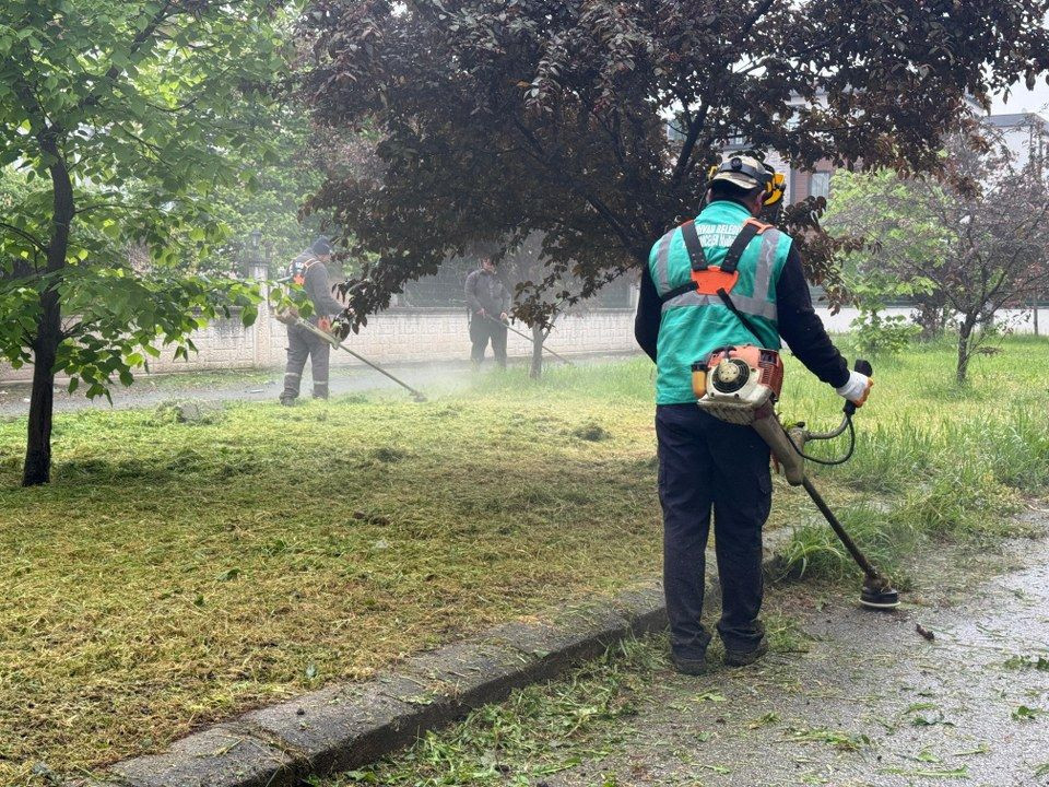 Serdivan’da Temizlik ve Düzenleme Mesaisi Sürüyor - Sayfa 2