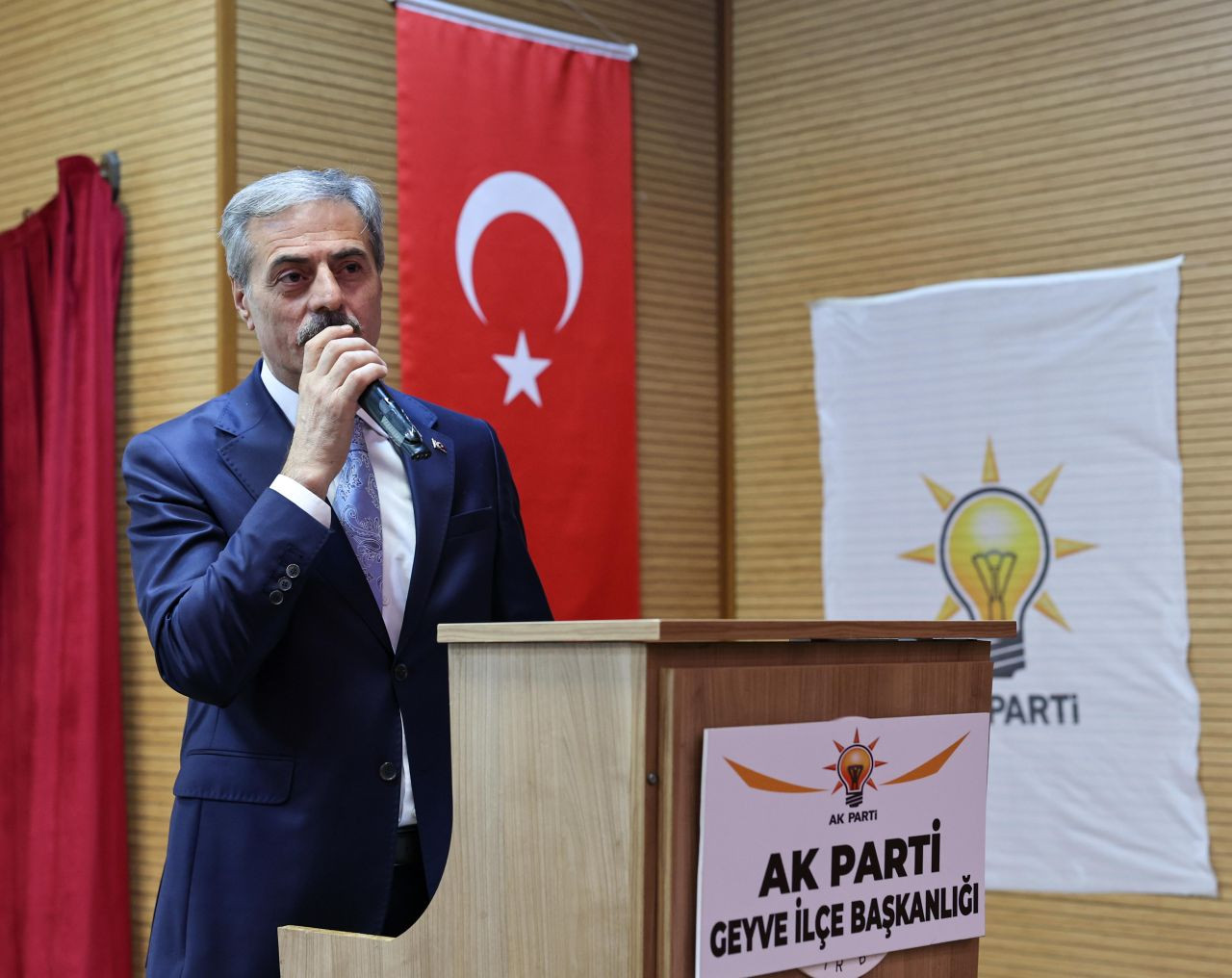 Başkan Alemdar’dan Geyve’ye Asfalt Müjdesi: Çalışmalar Yaz Boyu Sürecek! - Sayfa 8