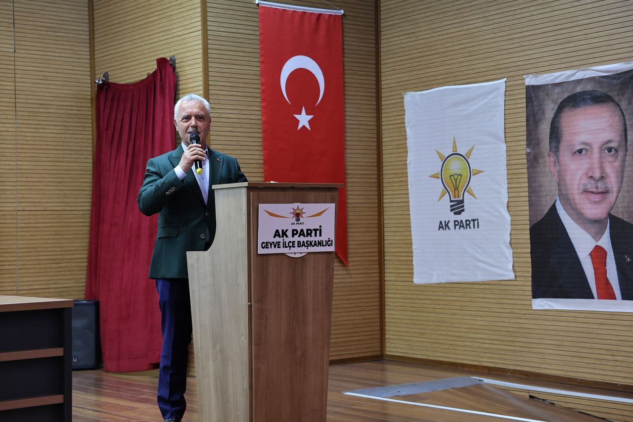 Başkan Alemdar’dan Geyve’ye Asfalt Müjdesi: Çalışmalar Yaz Boyu Sürecek! - Sayfa 3