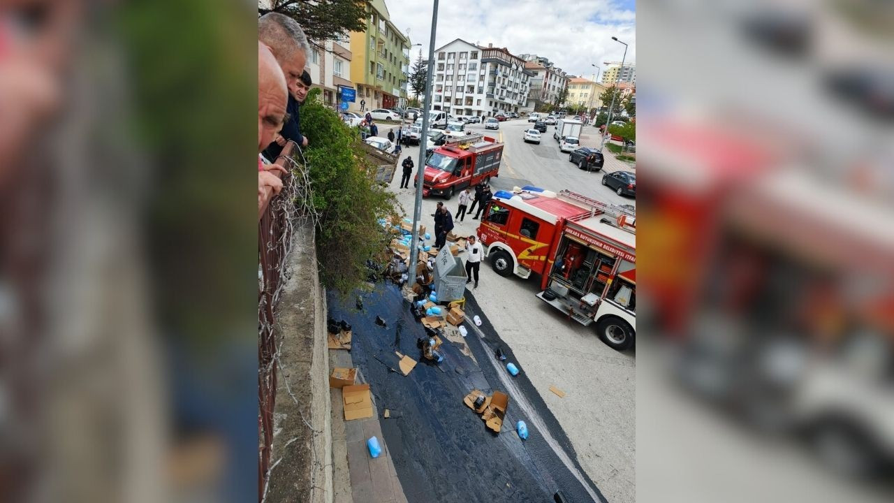 Keçiören'de Freni Boşalan Kamyon Trafoya Çarptı
