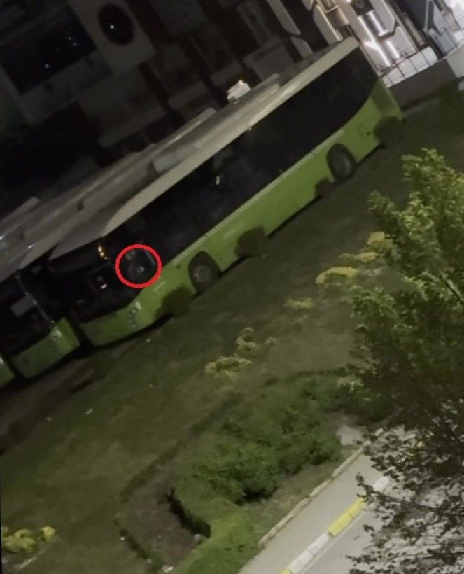 Kocaeli'de Belediyeye Ait Otobüsü Çalmaya Çalışan Hırsızlar Suçüstü Yakalandı - Sayfa 3