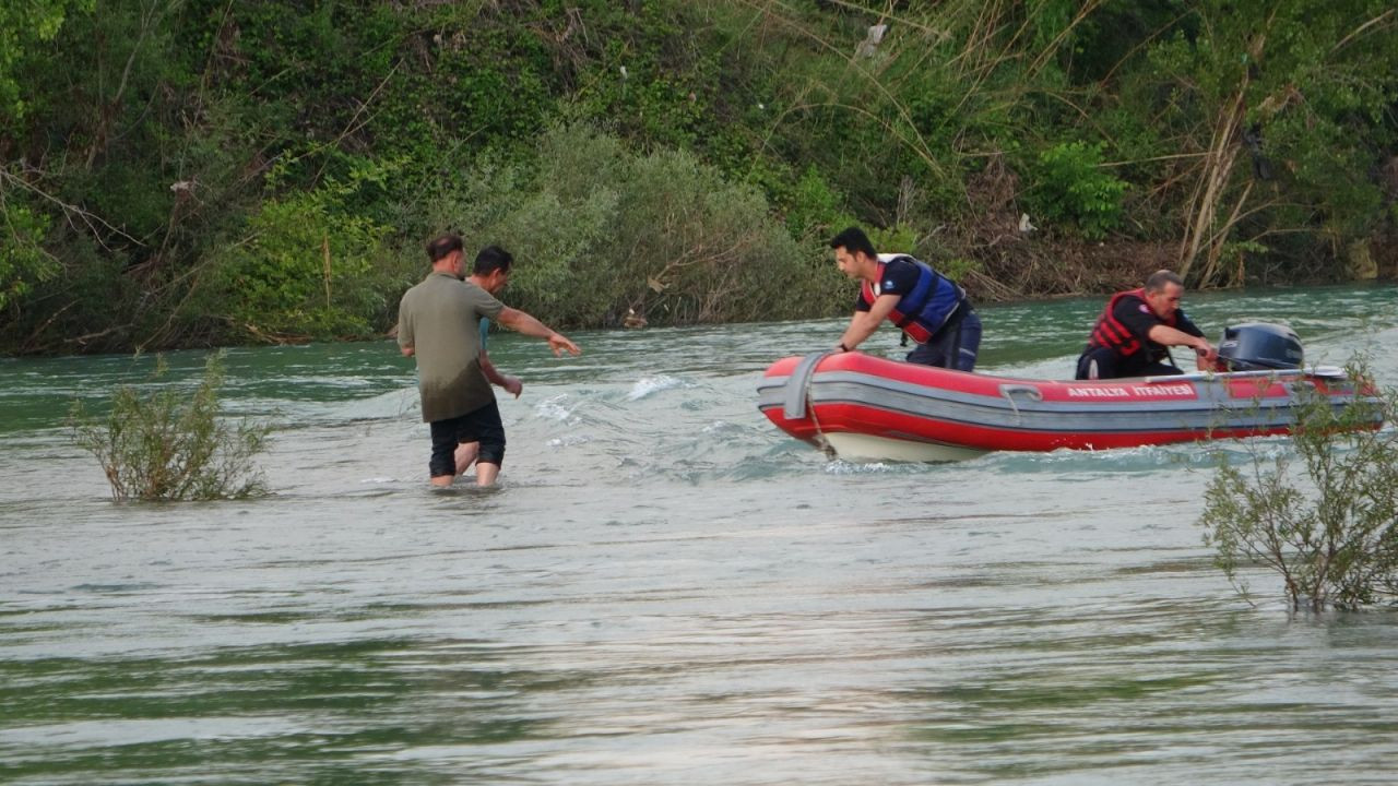 Suların Yükseldiğini Fark Etmeyince Irmaktaki Adacıkta Mahsur Kaldılar - Sayfa 2
