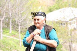 Karadeniz Kadınının Zorlu Mesaisi Başladı - Sayfa 6