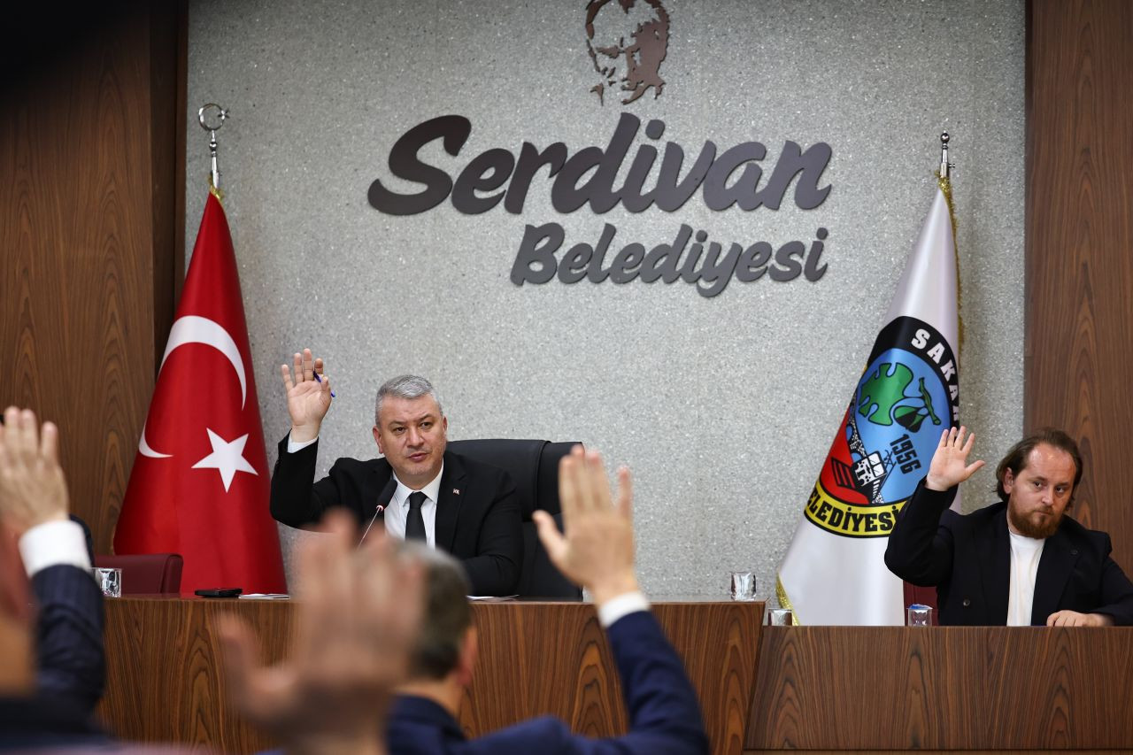 Serdivan Meclisi Gençlerle Buluştu: Katılımcı Demokrasi Dersi Gibi Toplantı! - Sayfa 4