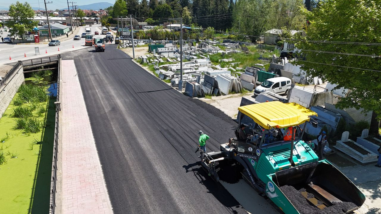 Asfalt Sezonu Akyazı’da Başladı: 5 Bin Ton Sıcak Asfaltla İlk Etap Başladı! - Sayfa 4
