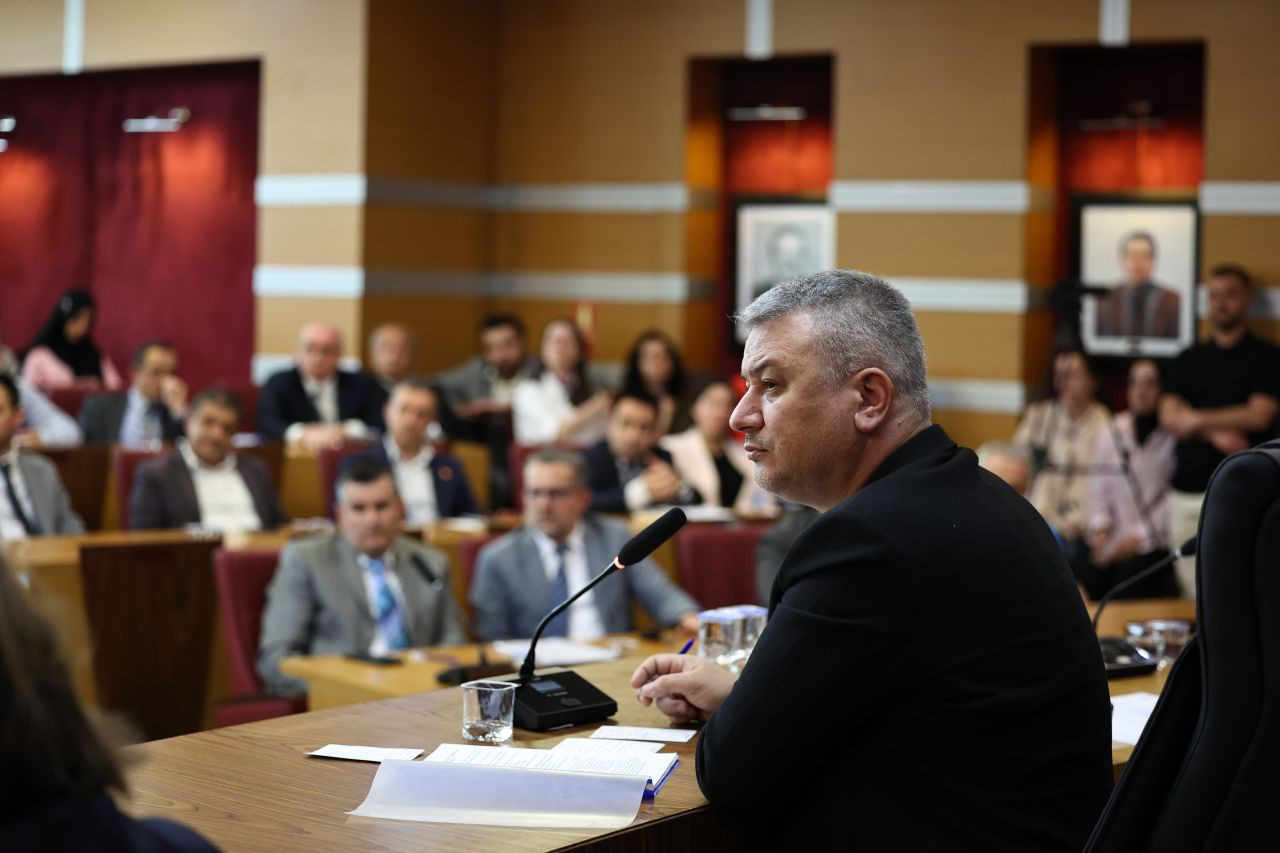 Serdivan Meclisi Gençlerle Buluştu: Katılımcı Demokrasi Dersi Gibi Toplantı! - Sayfa 6