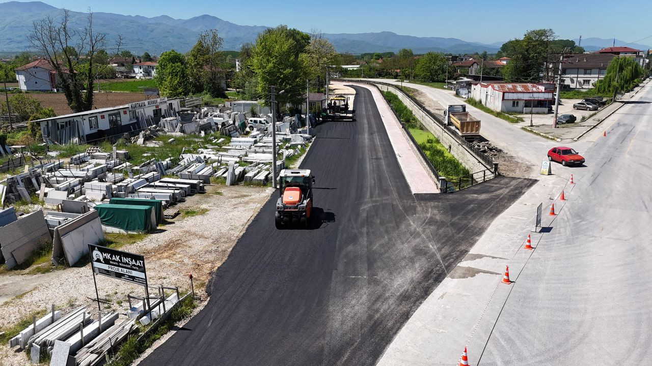 Asfalt Sezonu Akyazı’da Başladı: 5 Bin Ton Sıcak Asfaltla İlk Etap Başladı! - Sayfa 5