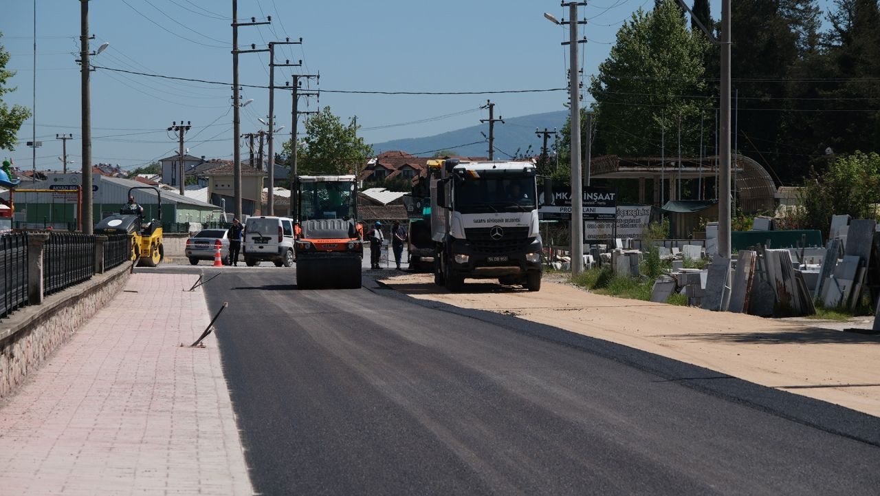 Asfalt Sezonu Akyazı’da Başladı: 5 Bin Ton Sıcak Asfaltla İlk Etap Başladı! - Sayfa 7