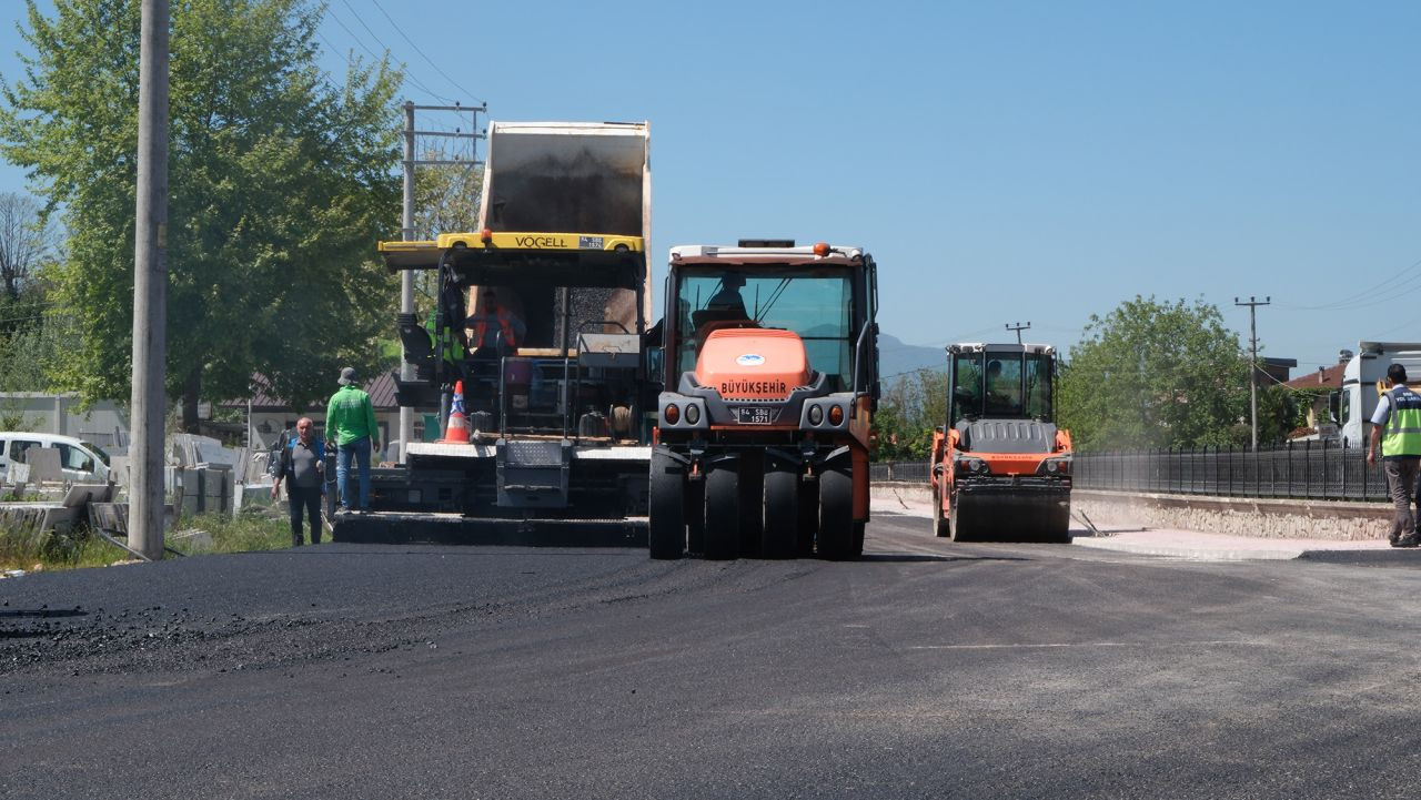 Asfalt Sezonu Akyazı’da Başladı: 5 Bin Ton Sıcak Asfaltla İlk Etap Başladı! - Sayfa 9
