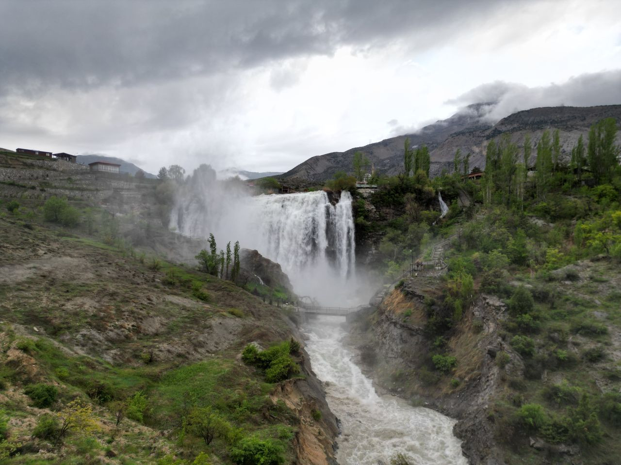 Erzurum'da Tortum Şelalesi Coştu - Sayfa 3