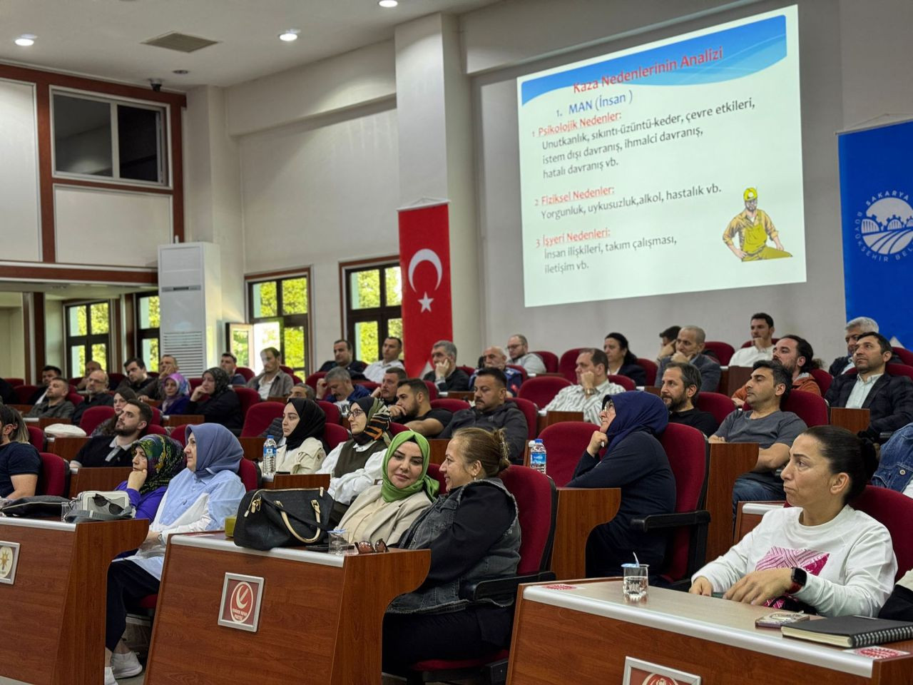 Büyükşehir Belediyesi’nden Çalışanlara İş Güvenliği Eğitimi - Sayfa 1