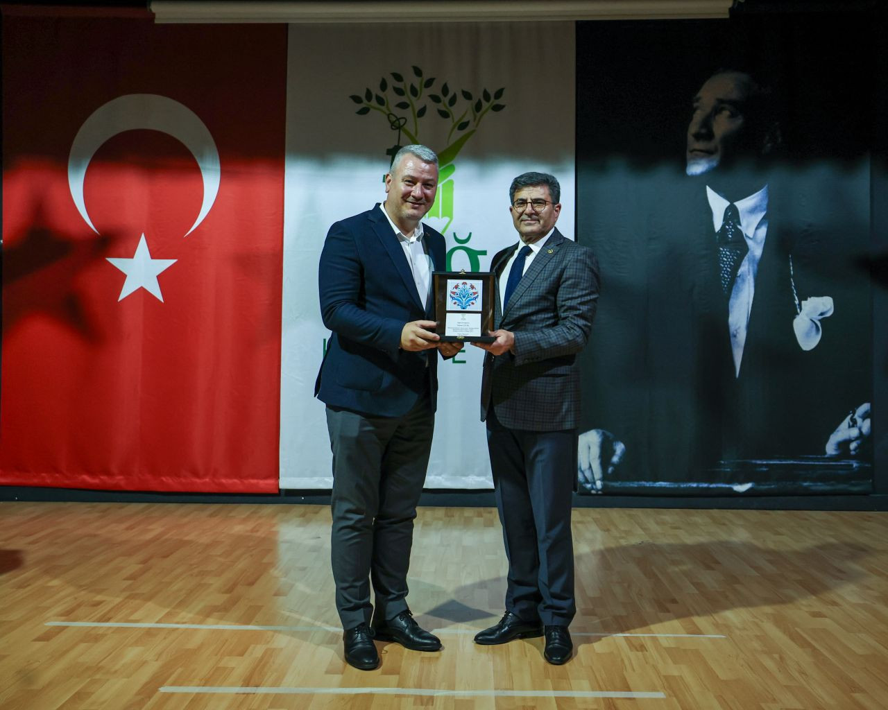 Başkan Çelik'ten Gençlere İlham: Kariyer Yolculuğunu Doğa Koleji Öğrencileriyle Paylaştı! - Sayfa 1