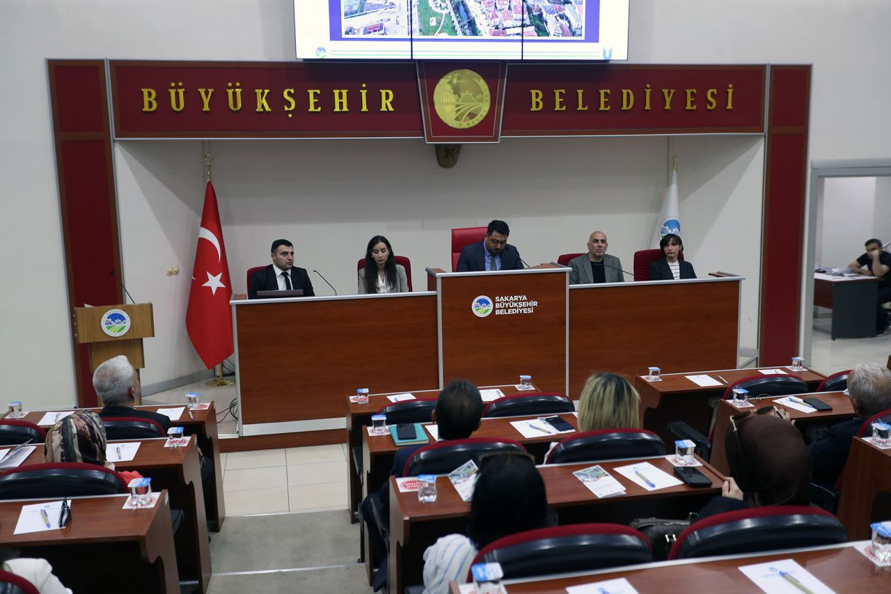 Yazlık Katlı Kavşak Projesi İçin Bilgilendirme Toplantısı: Vatandaşlar Sorularını Yöneltti - Sayfa 2