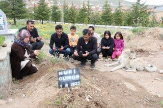 'Garip'in Vefası: Ölen Sahibinin Mezarından Ayrılmıyor - Sayfa 4