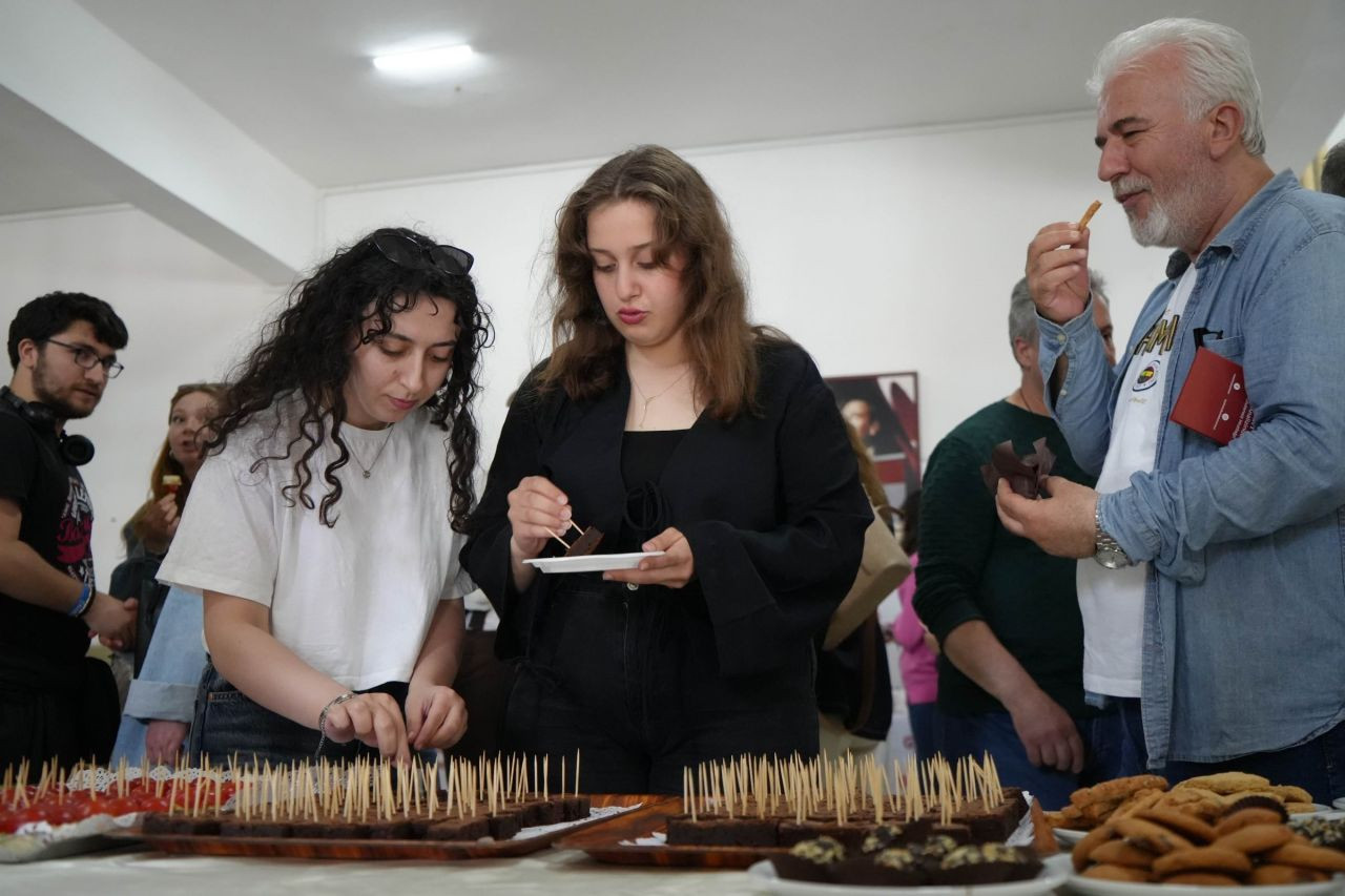 Bu Hastalığın Tek İlacı: Ömür Boyu Glütensiz Beslenmek - Sayfa 1