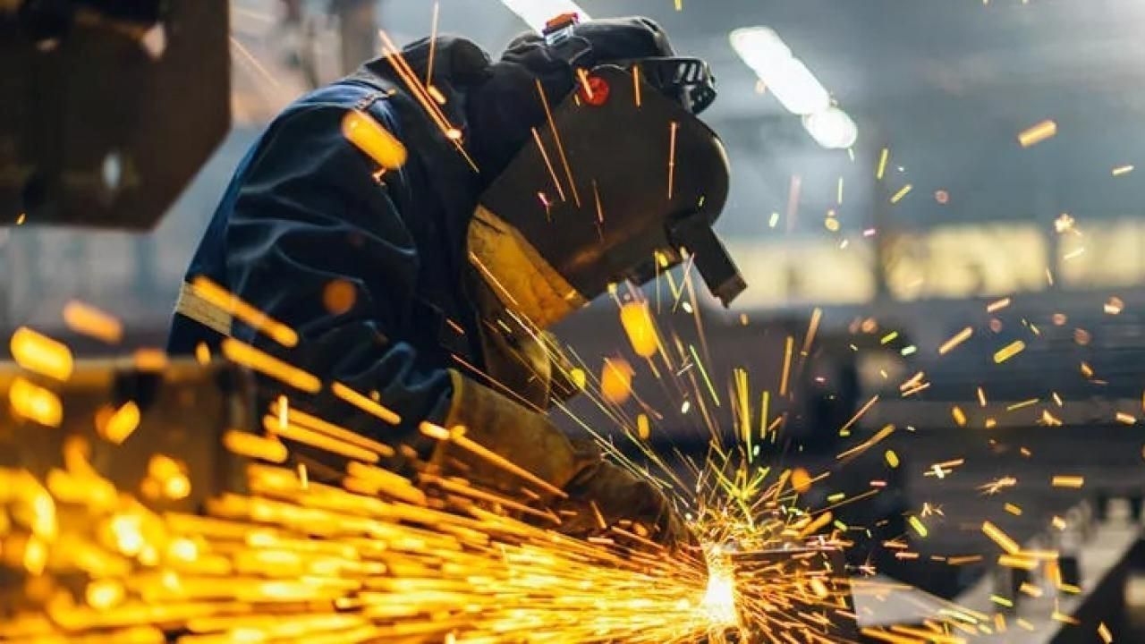 Sanayi Üretiminde Bahar Hareketliliği: Martta Aylık %3,4, Yıllık %2,5 Arttı - Sayfa 1