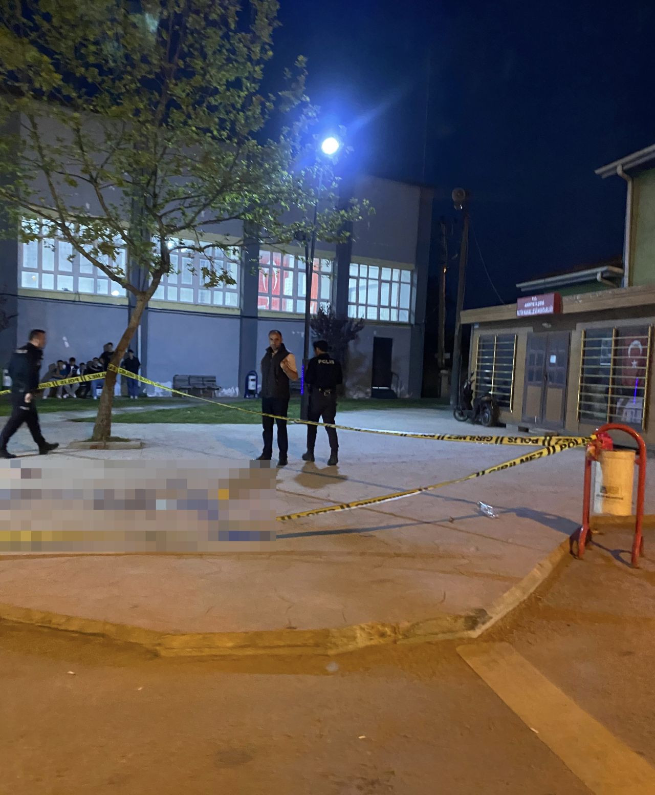 Arifiye’de Küfür Kavgası Kanlı Bitti: 15 Yaşındaki Çocuk, 17 Yaşındaki Genci Bıçakladı - Sayfa 2