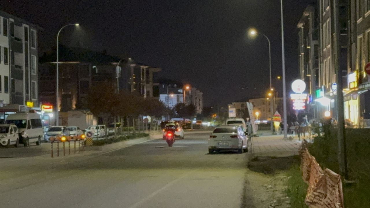 Akrobasi Hareketleri Pahalıya Patladı: Kovalamaca İle Yakalanan Motosikletlilere 65 Bin Lira Ceza - Sayfa 4