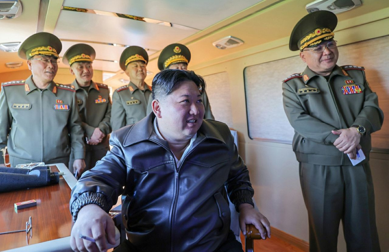 Kuzey Kore Nükleer Karşı Saldırı Senaryosu Çerçevesinde Füze Tatbikatı Yaptığını Duyurdu - Sayfa 6