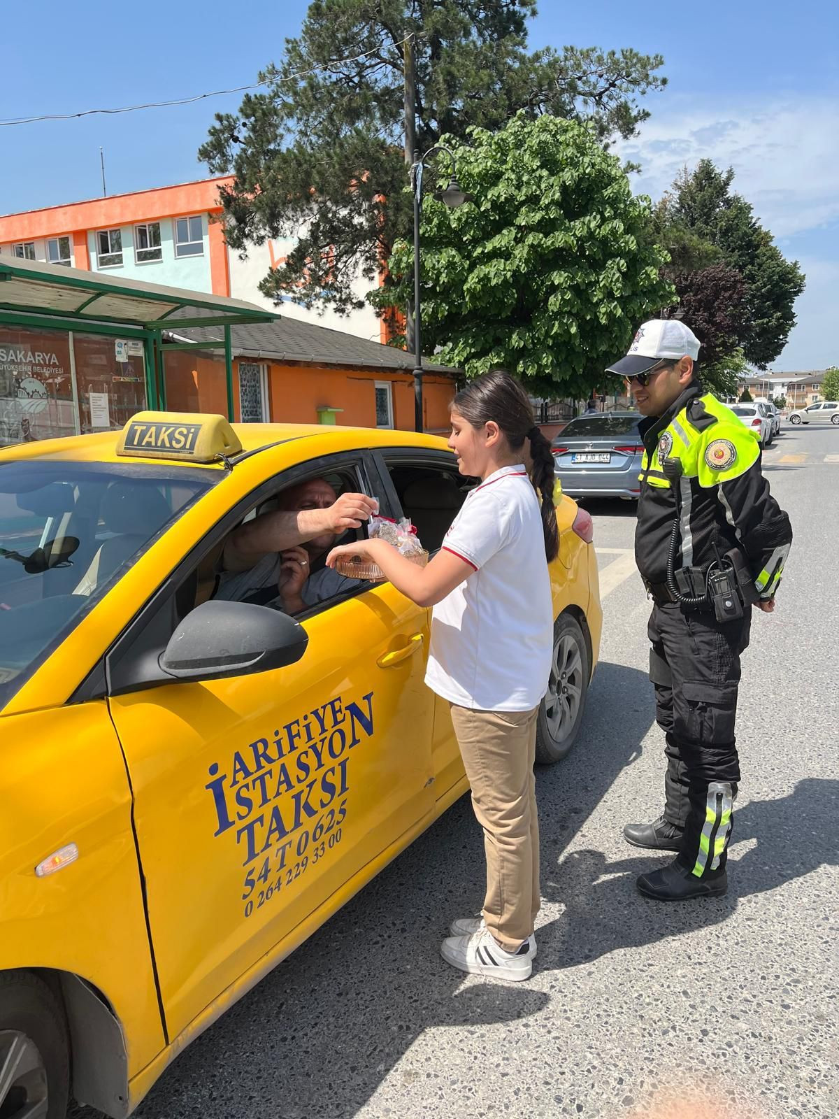 Trafik Haftasında Öğrencilerden Farkındalık Etkinliği - Sayfa 4