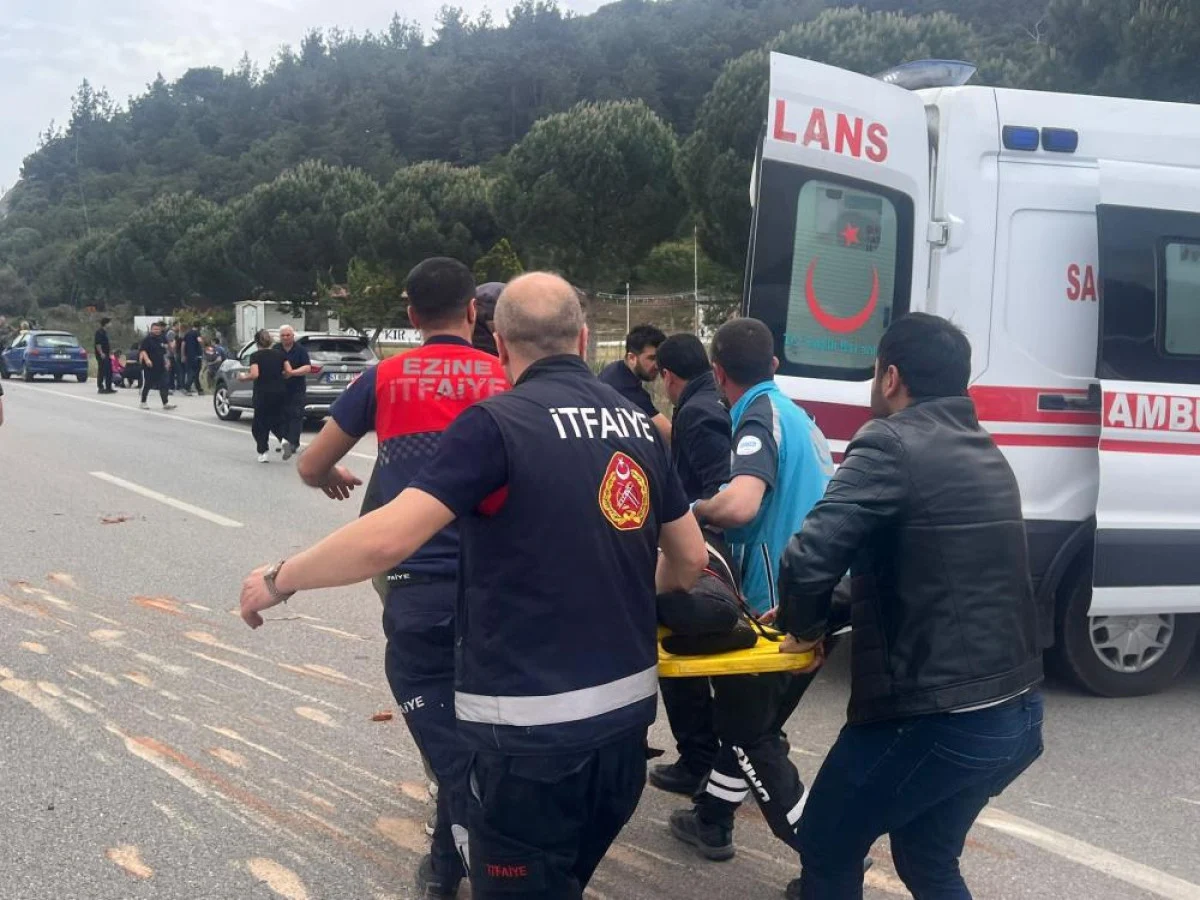Çanakkale'de Feci Kaza: Yolcu Otobüsü, Tomruk Yüklü Kamyon ve Otomobil Çarpıştı, 6 Ölü Çok Sayıda Yaralı - Sayfa 1
