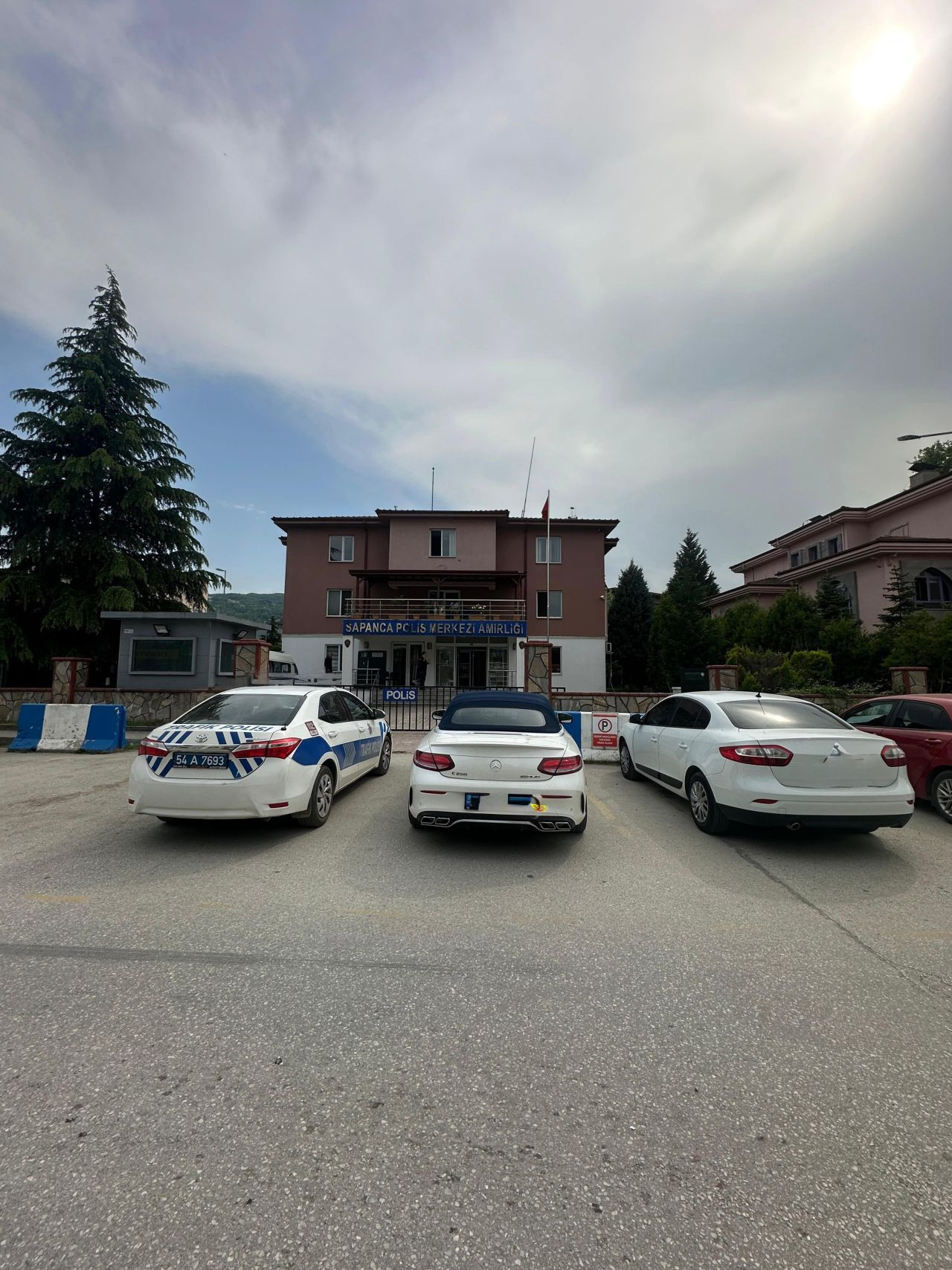 Drift Yaparken Tabureyle Kovalanan Sürücüye Ceza Yağdı! - Sayfa 1