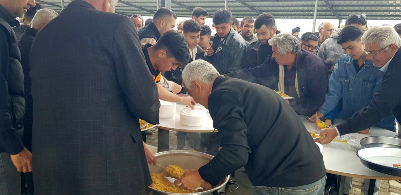 Hasat İçin Sofralar Kuruldu: Taraklı’da Yüzyıllık Gelenek Yaşatıldı - Sayfa 1