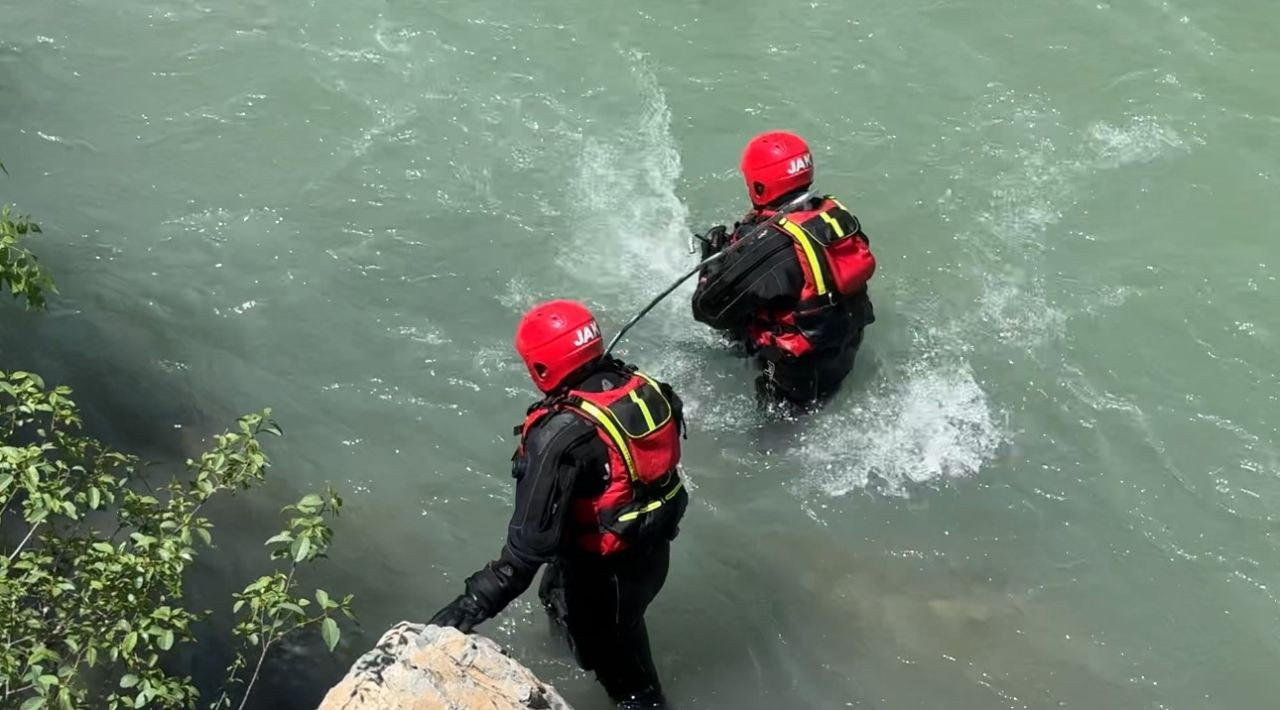 Arkadaşlarıyla Dereye Giren 16 Yaşındaki Çocuktan 3 Gündür Haber Alınamıyor - Sayfa 3