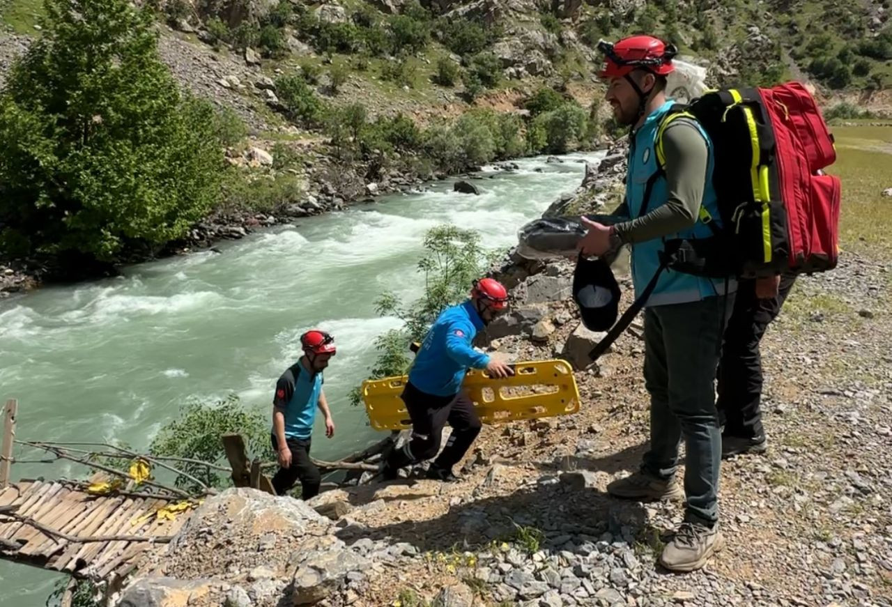 Arkadaşlarıyla Dereye Giren 16 Yaşındaki Çocuktan 3 Gündür Haber Alınamıyor - Sayfa 4