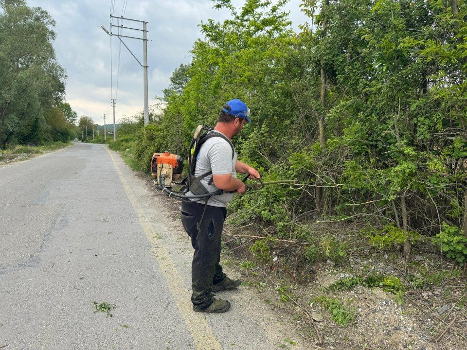 Serdivan’da Trafik Güvenliği İçin Budama Hamlesi - Sayfa 2