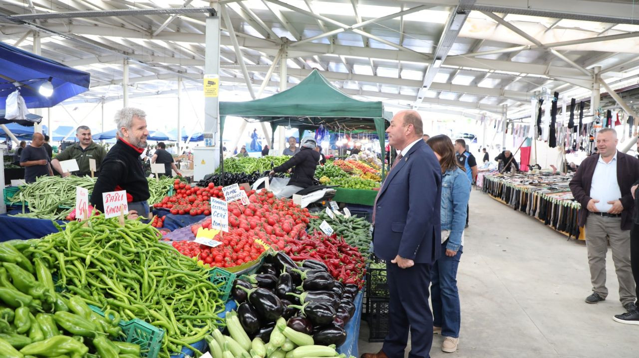 Ferizli Pazarı’nda Samimi Buluşma: Başkan Ata’dan Esnafa Düzenli Ziyaret - Sayfa 8