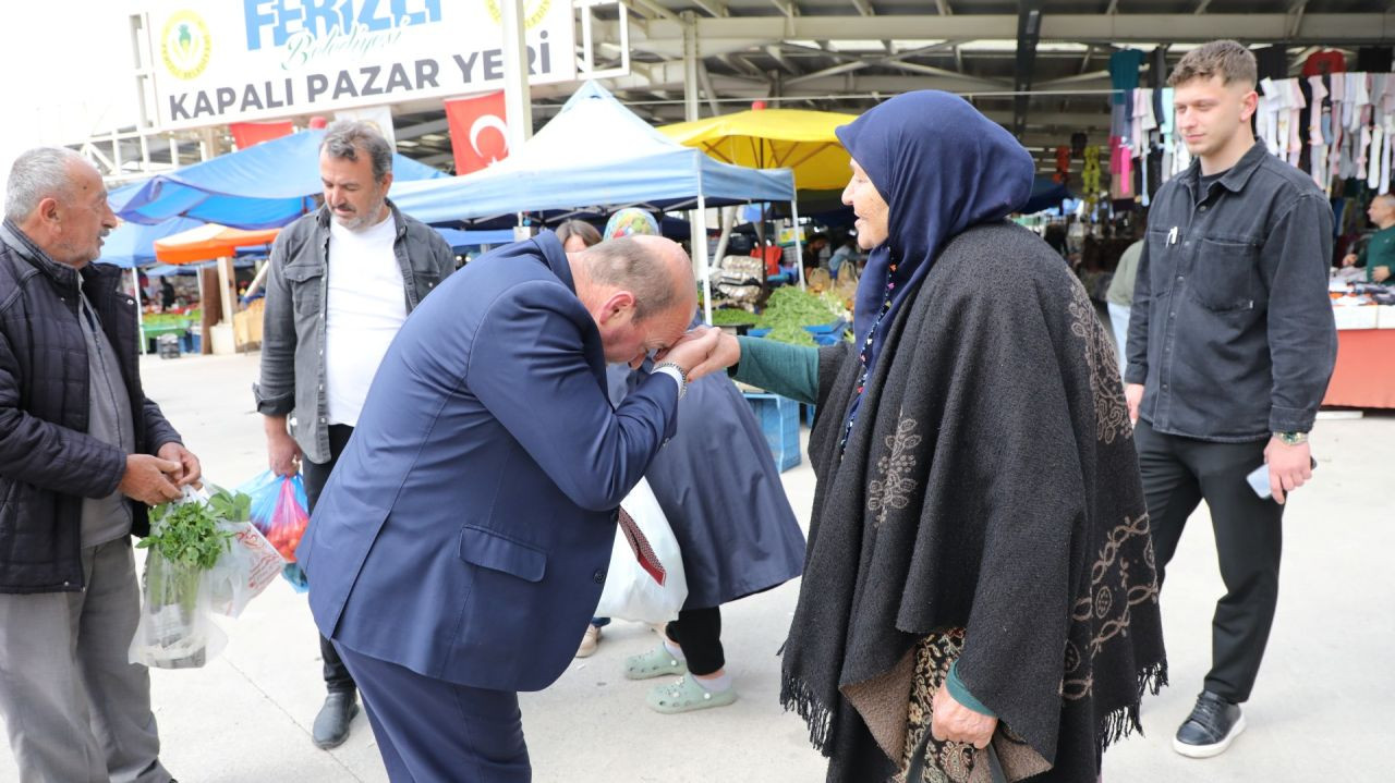 Ferizli Pazarı’nda Samimi Buluşma: Başkan Ata’dan Esnafa Düzenli Ziyaret - Sayfa 10