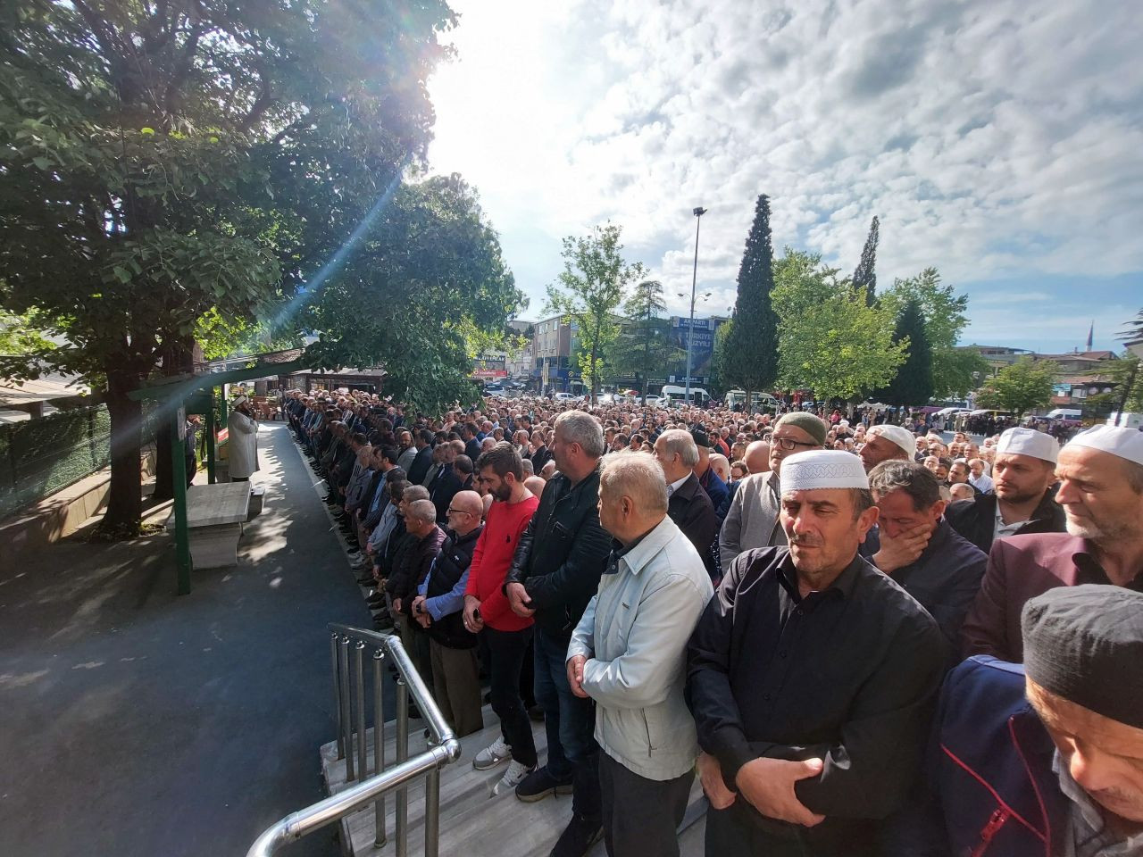 Lenf Kanserine Yenik Düşen Okul Müdürü Son Yolculuğuna Uğurlandı! - Sayfa 6