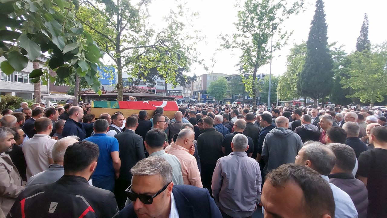 Lenf Kanserine Yenik Düşen Okul Müdürü Son Yolculuğuna Uğurlandı! - Sayfa 5