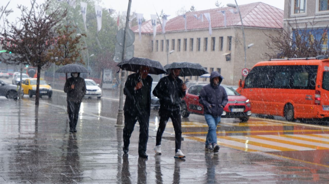 Erzurum'da Mayıs Ayında Kar Yağışı - Sayfa 4