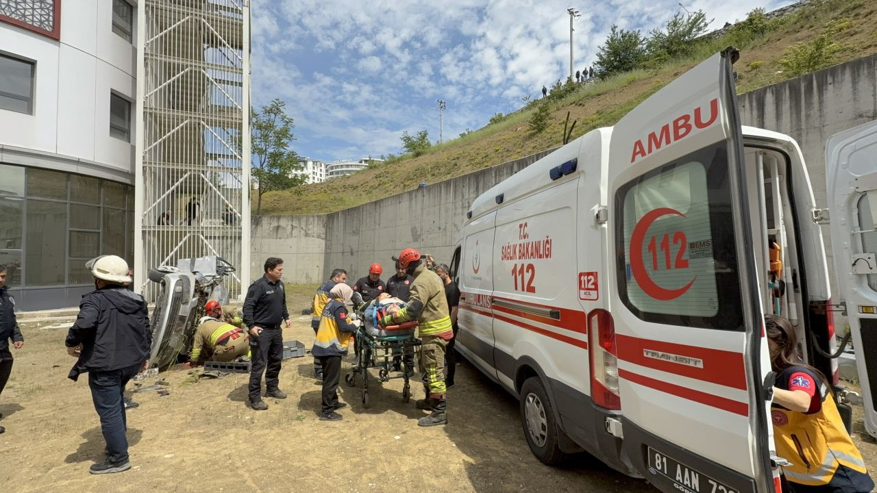 Düzce’de Feci Kaza: 2 Yaralı - Sayfa 4