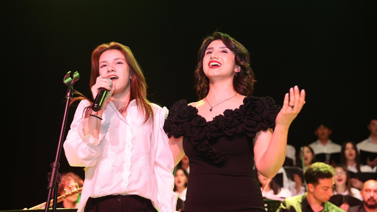 Düzce'de Öğrencilerden Muhteşem Konser