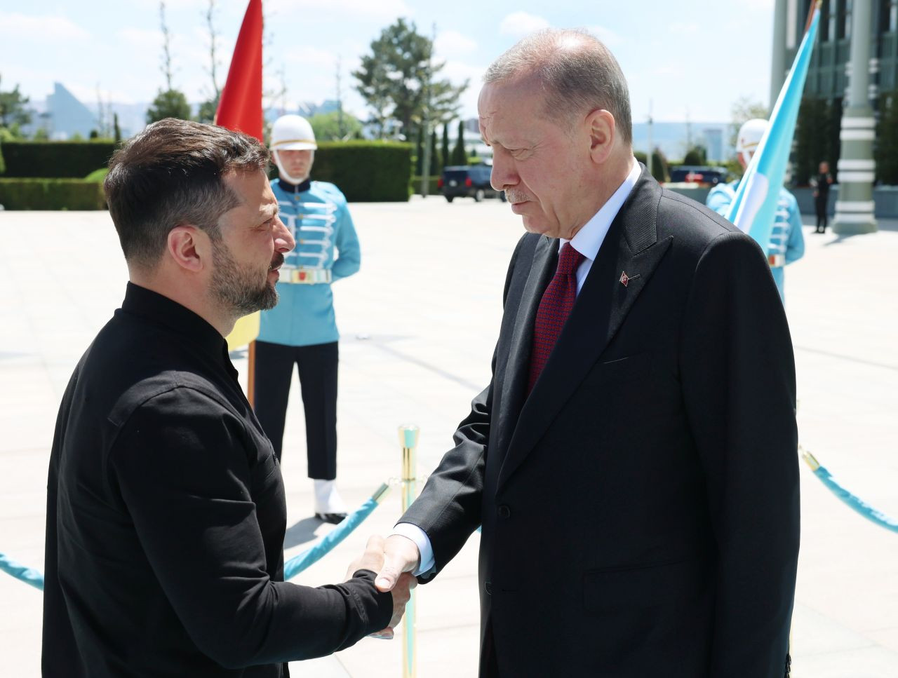 Cumhurbaşkanı Erdoğan, Ukrayna Devlet Başkanı Zelenskiy İle Görüştü - Sayfa 3