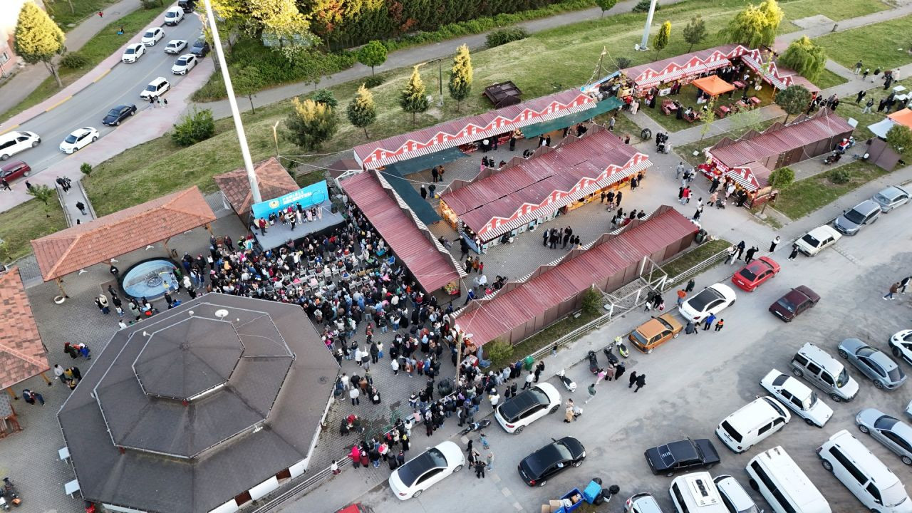 Yöresel Lezzetler Ferizli’de Buluştu: Hatay Festivali Kapılarını Açtı - Sayfa 3
