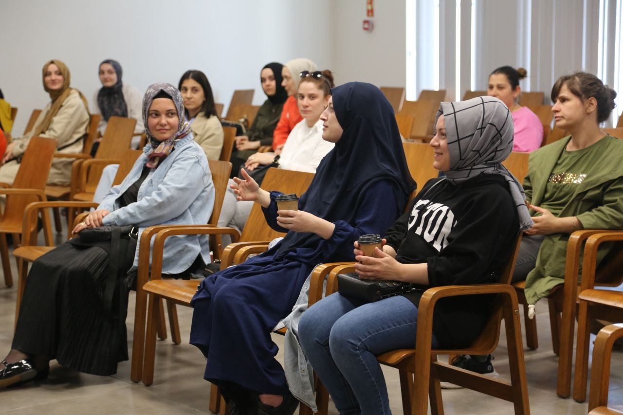 Serdivan’da Aile İçi İletişim Seminerine Yoğun İlgi - Sayfa 1