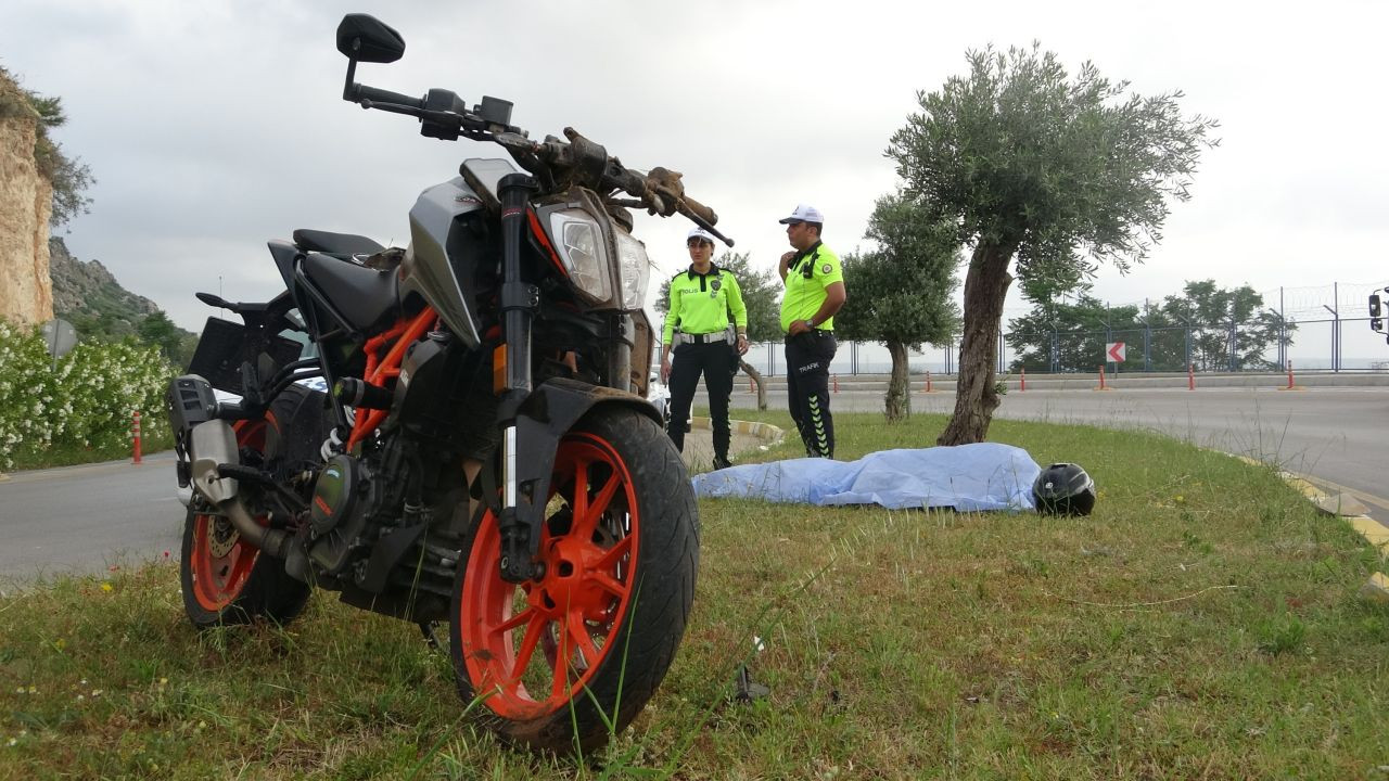 Motosikletli Sağlık Çalışanı Genç Trafik Kazasında Hayatını Kaybetti - Sayfa 3