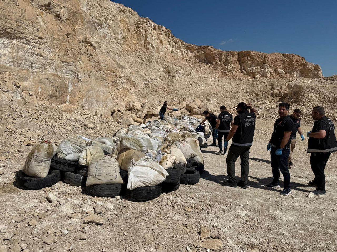 Batman'da 2 Ton Uyuşturucu Madde İmha Edildi - Sayfa 4